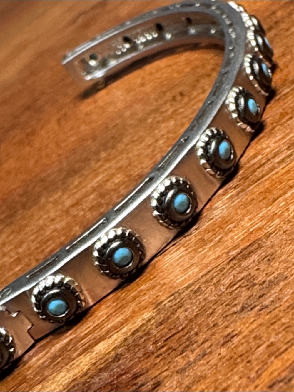 925 sterling Silver Bracelet with Turquoise Accents - Picture 2 of 7
